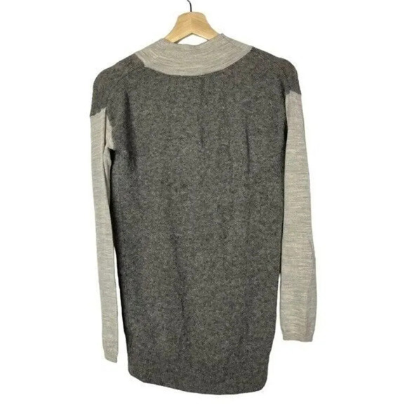 Anthropologie Moth Gray Two Tone V-Neck Alpaca Wool Blend Sweater S - Picture 2 of 3